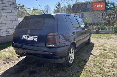 Хетчбек Volkswagen Golf 1996 в 