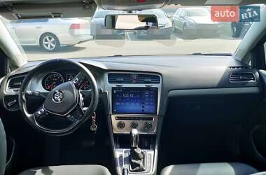 Универсал Volkswagen Golf 2015 в 