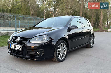 Хэтчбек Volkswagen Golf 2007 в 