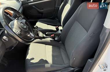 Универсал Volkswagen Golf 2010 в 