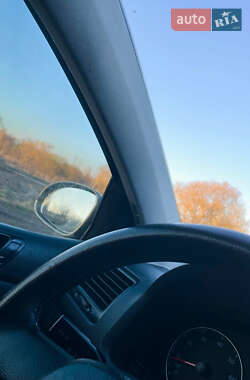 Хэтчбек Volkswagen Golf 2005 в 