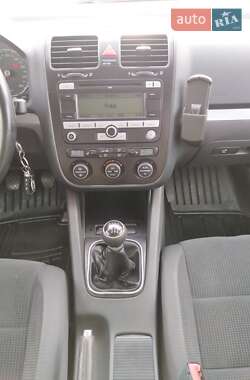 Универсал Volkswagen Golf 2008 в 