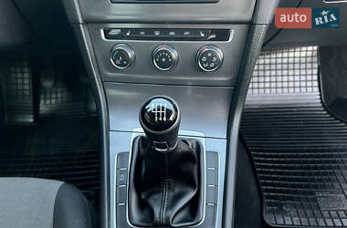 Универсал Volkswagen Golf 2016 в 