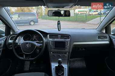 Универсал Volkswagen Golf 2016 в 