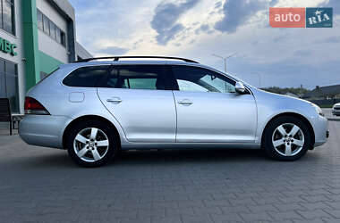 Універсал Volkswagen Golf 2011 в 