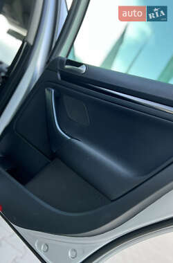 Універсал Volkswagen Golf 2011 в 