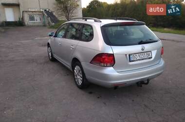 Универсал Volkswagen Golf 2011 в 