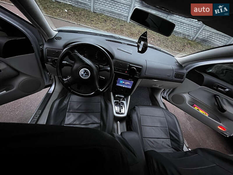 Volkswagen Golf 2001