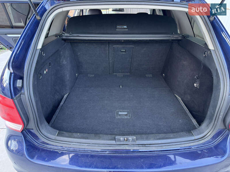 Універсал Volkswagen Golf 2009 в Житомирі