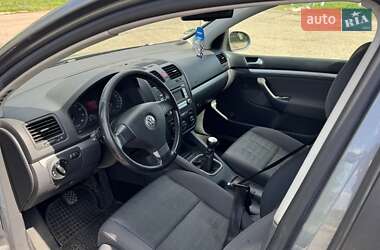 Хэтчбек Volkswagen Golf 2007 в 
