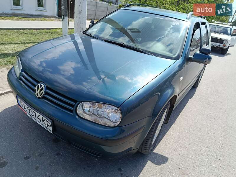 Універсал Volkswagen Golf 2002 в 