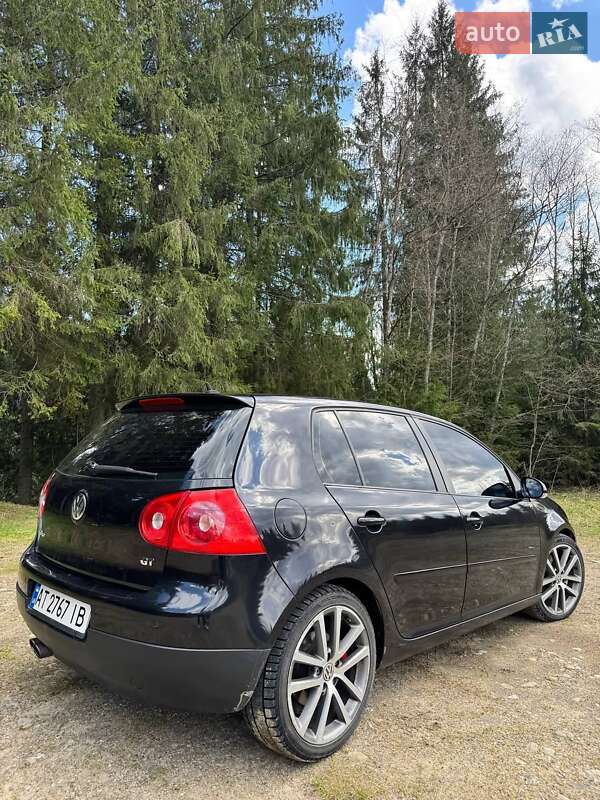 Хетчбек Volkswagen Golf 2006 в Ворохті