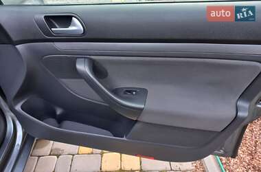 Универсал Volkswagen Golf 2009 в 