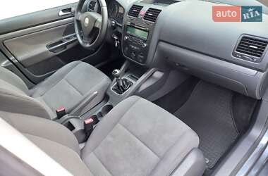 Универсал Volkswagen Golf 2009 в 