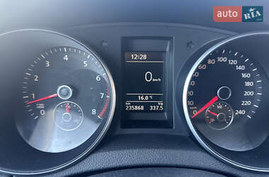 Універсал Volkswagen Golf 2010 в 