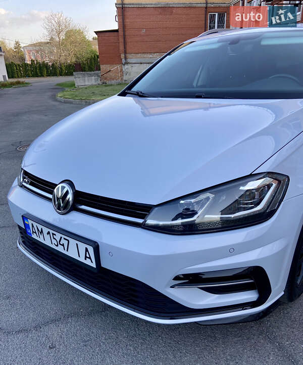 Універсал Volkswagen Golf 2017 в Умані