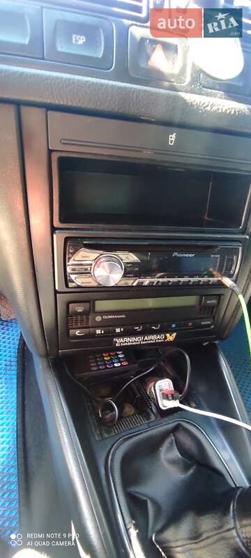Volkswagen Golf 2000