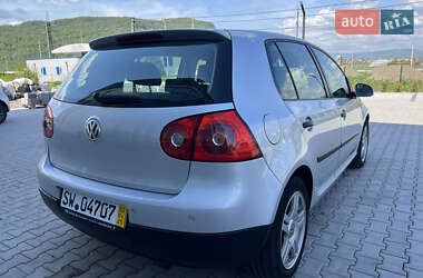 Хетчбек Volkswagen Golf 2004 в 