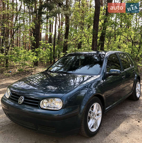 Volkswagen Golf 2002