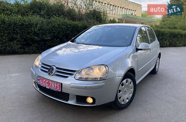 Хэтчбек Volkswagen Golf 2008 в Умани