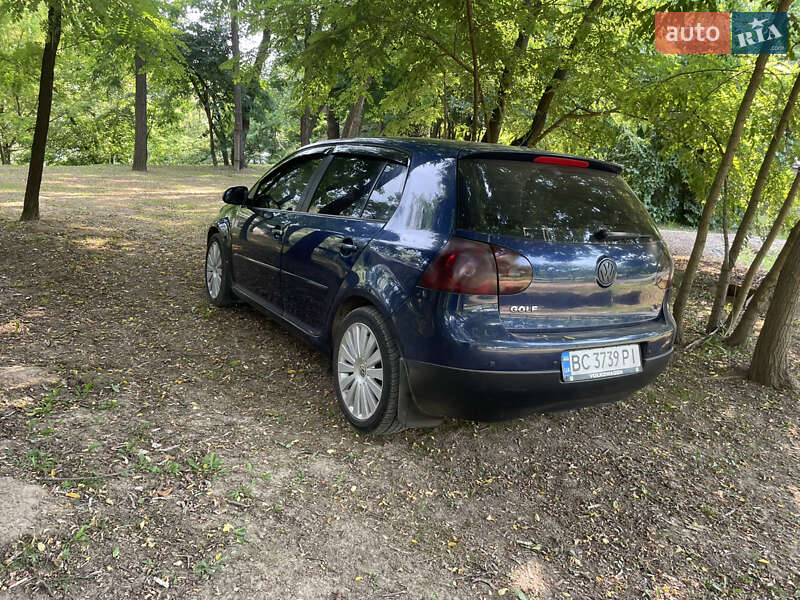 Хэтчбек Volkswagen Golf 2007 в Львове