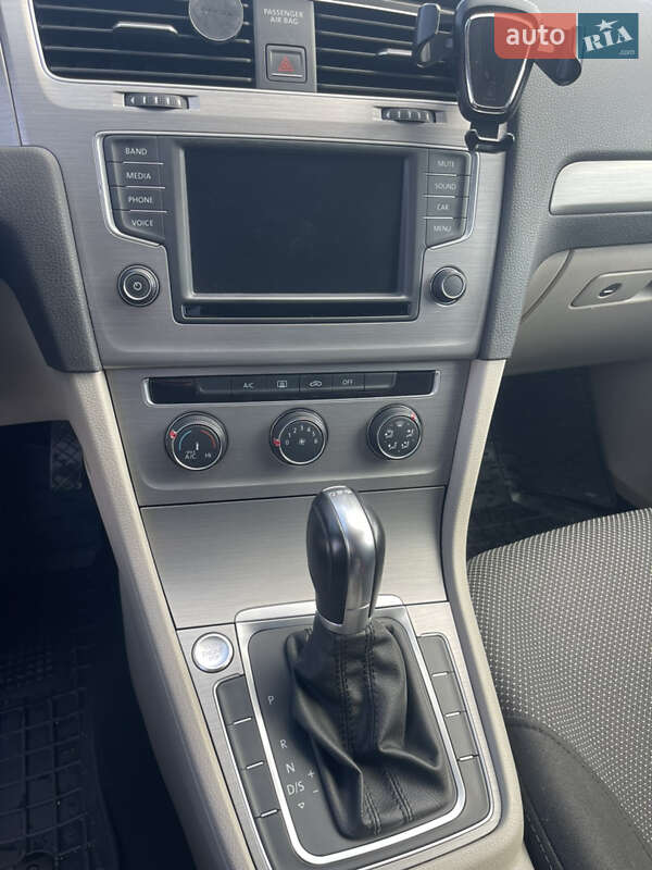 Универсал Volkswagen Golf 2015 в Харькове