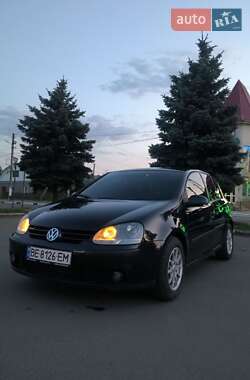 Хэтчбек Volkswagen Golf 2004 в 