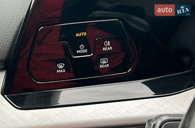Універсал Volkswagen Golf 2021 в 