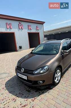 Универсал Volkswagen Golf 2011 в Костополе