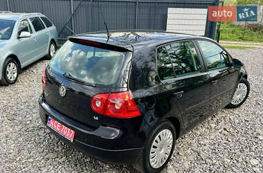 Хэтчбек Volkswagen Golf 2008 в 