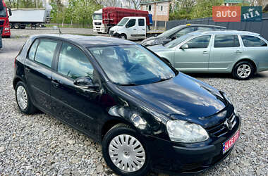 Хэтчбек Volkswagen Golf 2008 в 