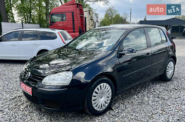 Хэтчбек Volkswagen Golf 2008 в 