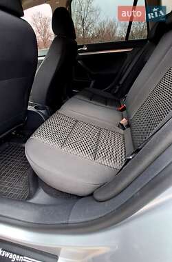 Універсал Volkswagen Golf 2013 в 