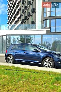 Хетчбек Volkswagen Golf 2012 в Києві