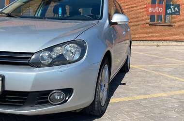 Універсал Volkswagen Golf 2009 в 