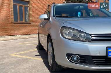 Універсал Volkswagen Golf 2009 в 