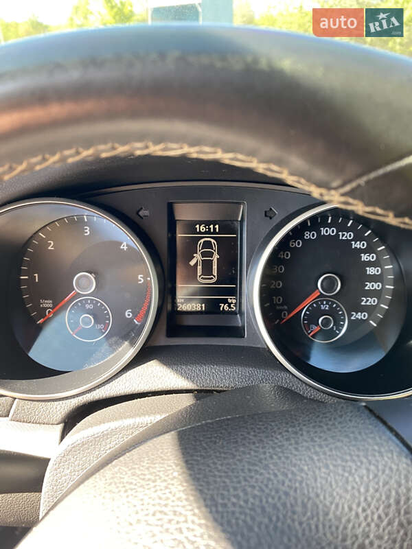 Універсал Volkswagen Golf 2012 в Судовій Вишні