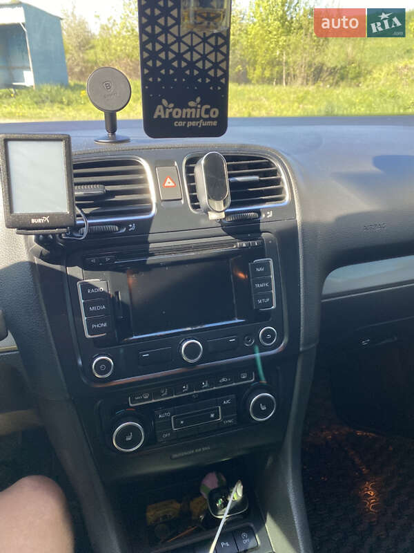 Універсал Volkswagen Golf 2012 в Судовій Вишні