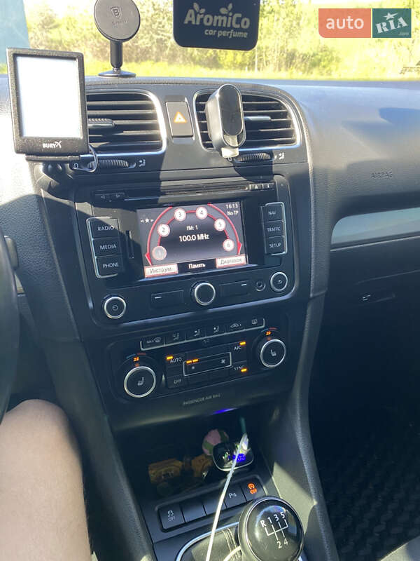 Універсал Volkswagen Golf 2012 в Судовій Вишні