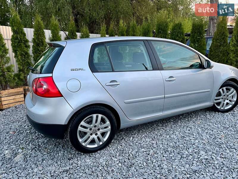 Хэтчбек Volkswagen Golf 2007 в Полтаве
