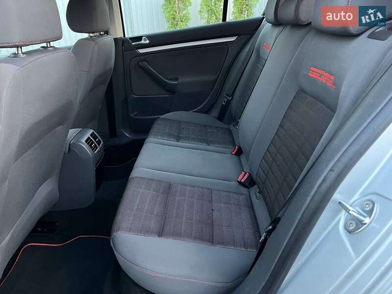 Хэтчбек Volkswagen Golf 2007 в Полтаве