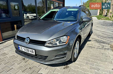 Универсал Volkswagen Golf 2015 в Черновцах