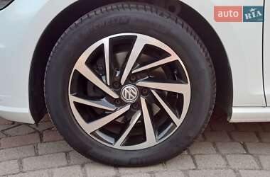 Універсал Volkswagen Golf 2018 в 