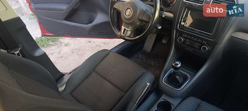 Хэтчбек Volkswagen Golf 2009 в Мукачево