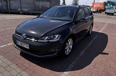 Універсал Volkswagen Golf 2016 в 