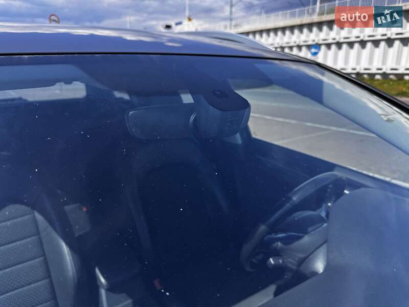 Універсал Volkswagen Golf 2016 в Львові