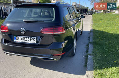 Универсал Volkswagen Golf 2018 в 