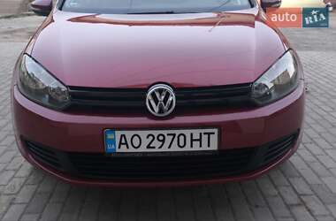 Хетчбек Volkswagen Golf 2009 в 