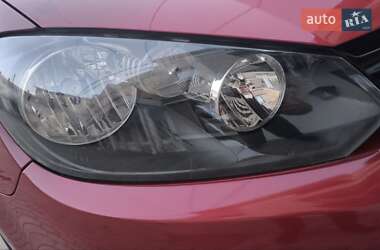 Хетчбек Volkswagen Golf 2009 в 