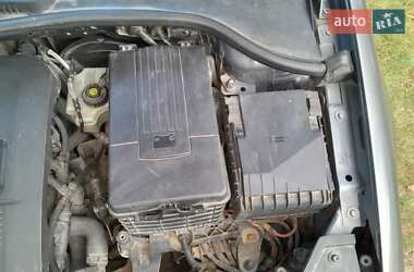 Хетчбек Volkswagen Golf 2005 в 